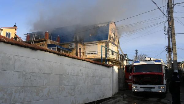 Пожар в частном доме на ул. Миронова в Симферополе