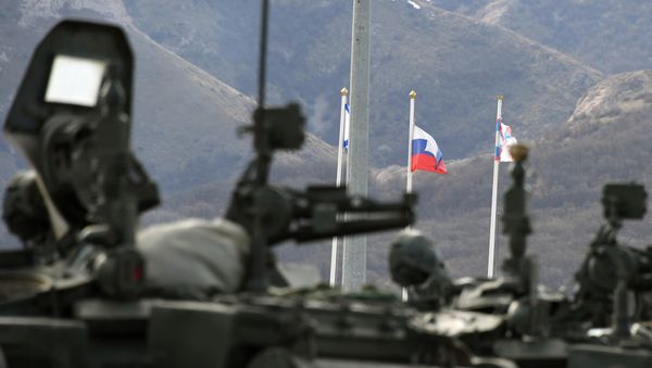 Танки Т-72Б3 на территории отдельной бригады береговой обороны Черноморского флота в Крыму