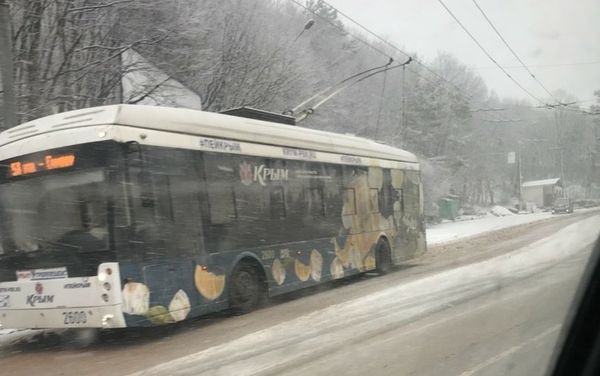  Снег на трассе Симферополь - Ялта. 22 февраля 2019