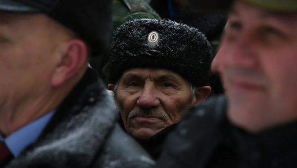 Празднование в Симферополе Дня защитника Отечества и пятой годовщины со дня образования сводного полка Народного ополчения РК