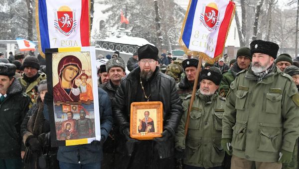 Празднование в Симферополе Дня защитника Отечества и пятой годовщины со дня образования сводного полка Народного ополчения РК