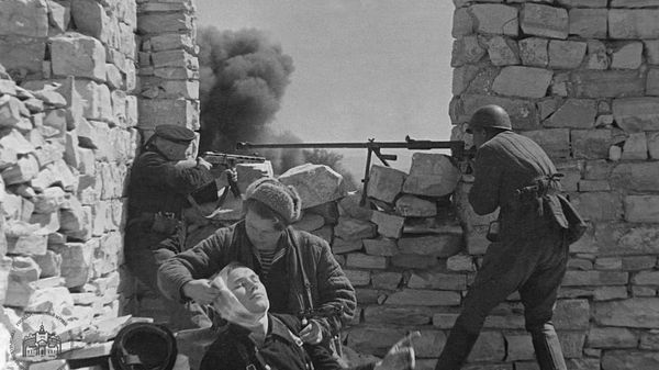 Оборона Севастополя в 1942 году Оборона Севастополя в 1942 году