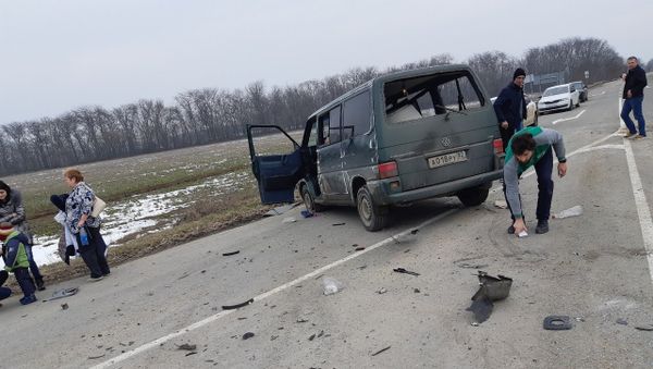 Авария с участием двух микроавтобусов в Кировском районе Крыма