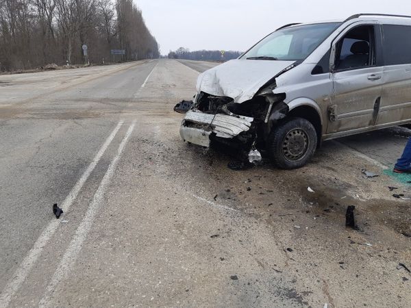 Авария с участием двух микроавтобусов в Кировском районе Крыма