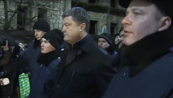 Видео визита Петра Порошенко в Крым в 2014 году