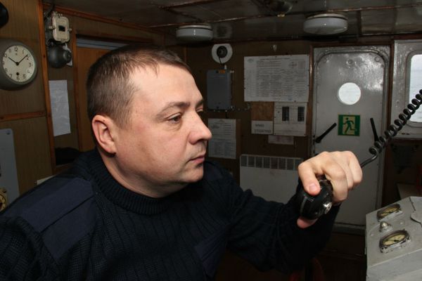 Капитан сейнера Такиль Евгений Котов 