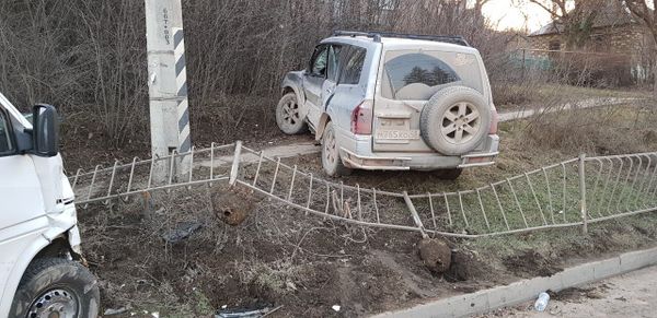 ДТП с участием грузового микроавтобуса и внедорожника под Симферополем 5.03.2019 г.