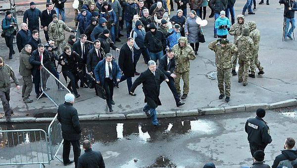 Президент Украины Петр Порошенко на митинге в Житомире