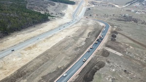 Строительство объездной дороги вдоль пещеры под трассой Таврида
