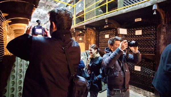 Члены делегации французских политиков посетили винзавод Массандра
