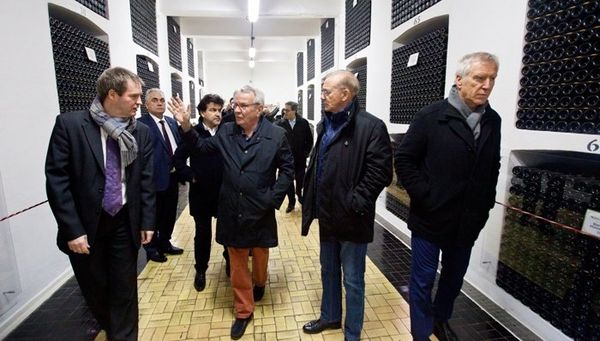 Члены делегации французских политиков посетили винзавод Массандра