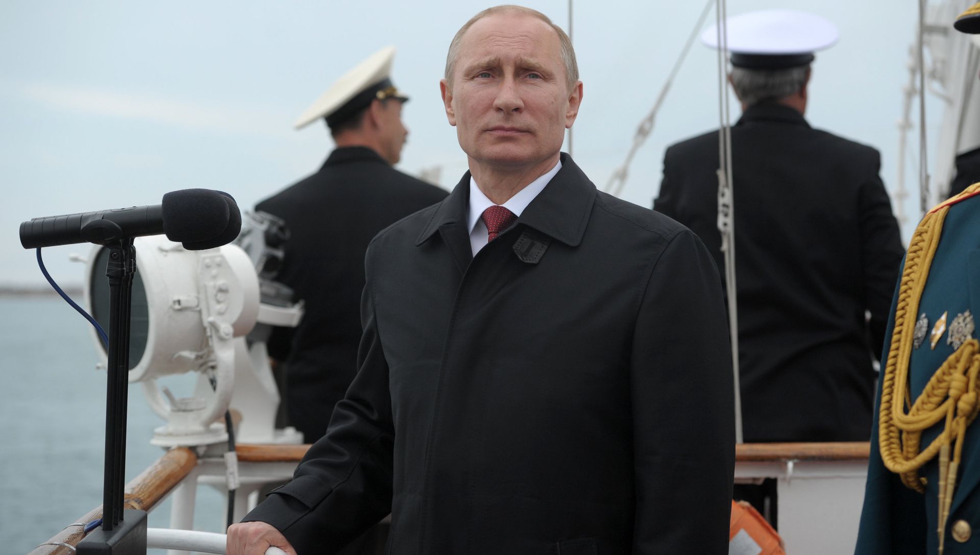 Президент России Владимир Путин на праздновании 69-й годовщины Победы в Великой Отечественной войне и 70-летия освобождения Севастополя. 9 мая 2014 - РИА Новости, 1920, 18.03.2019