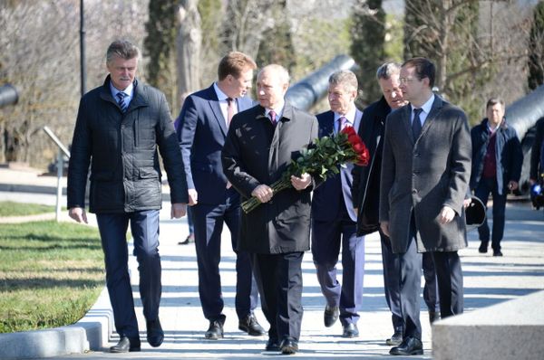 Рабочая поездка президента РФ В. Путина в Крым