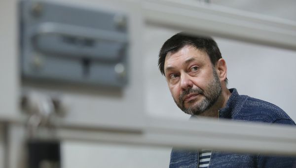 Руководитель портала РИА Новости Украина Кирилл Вышинский в Херсонском апелляционном суде Руководитель портала РИА Новости Украина Кирилл Вышинский в Херсонском апелляционном суде