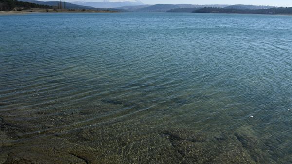 Водохранилище в Крыму.
