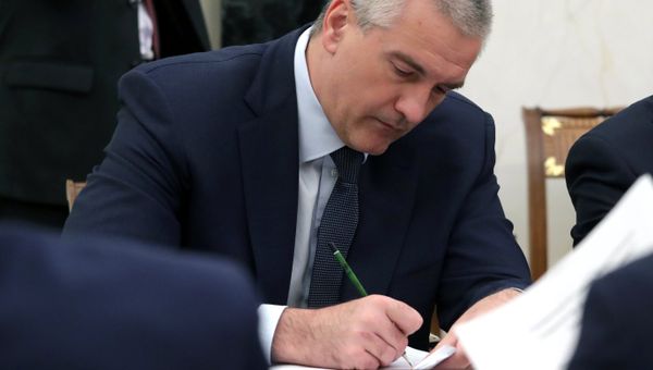 Глава Республики Крым Сергей Аксенов