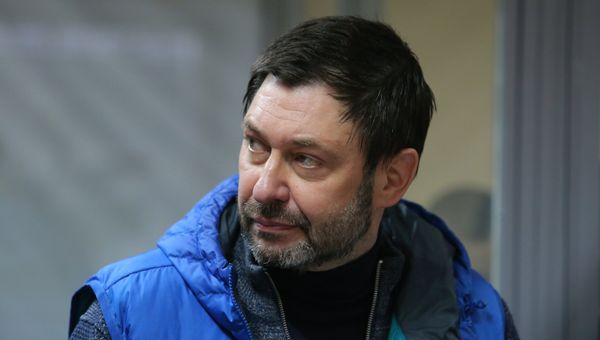 Руководитель портала РИА Новости Украина Кирилл Вышинский в Подольском районном суде Киева, который рассматривает обвинительный акт в его отношении