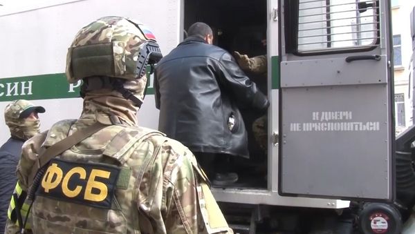 Видео задержания участников Хизб ут-Тахрир аль-Ислами* в Крыму Видео задержания участников Хизб ут-Тахрир аль-Ислами* в Крыму