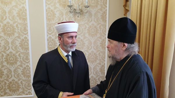 Муфтий мусульман Крыма Эмирали Аблаев и митрополит Симферопольский и Крымский Лазарь