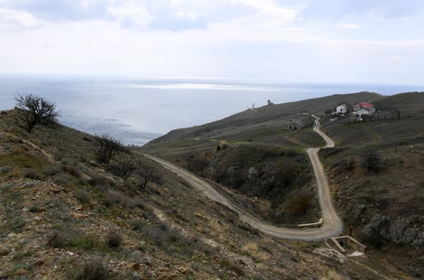 Дорога, ведущая к маяку на мысе Меганом