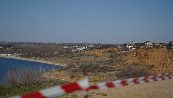 Оползневая зона на мысе Толстый в Севастополе