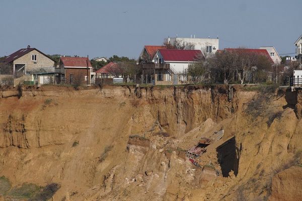  Оползневая зона на мысе Толстый в Севастополе