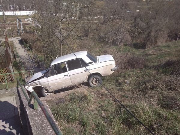ДТП с участием автомобиля ВАЗ в Севастополе
