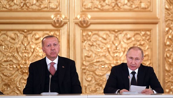 Президент РФ Владимир Путин и президент Турции Реджеп Тайип Эрдоган во время встречи с ведущими представителями деловых кругов двух стран. 8 апреля 2019