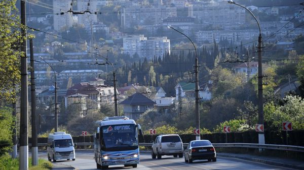 Автомобильное движение в городе Ялте