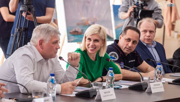 Заседание общественного совета по строительству Крымского моста. 29 апреля 2019 Заседание общественного совета по строительству Крымского моста. 29 апреля 2019