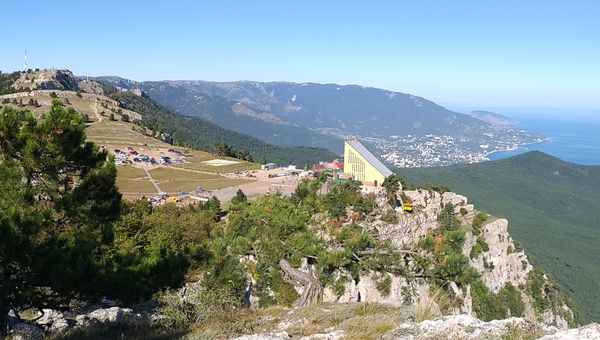 Вид на плато Ай-Петри