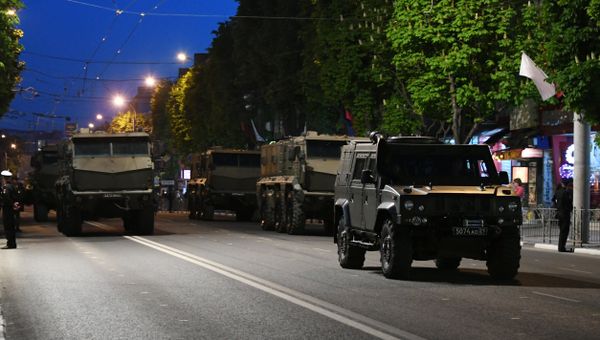 Первая репетиция парада Победы в Симферополе