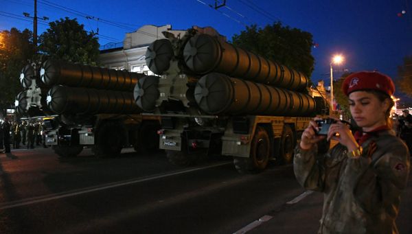 Первая репетиция парада Победы в Симферополе