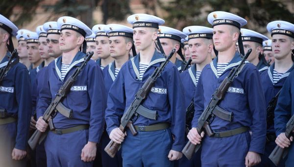 В Севастополе прошла первая вечерняя тренировка парада