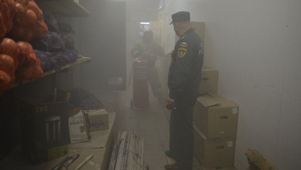 Пожар в торговом центре Московский в Севастополе. 7 мая 2019