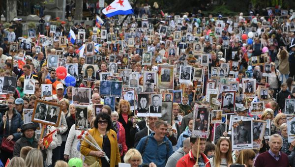 Шествие Бессмертного полка в Севастополе. 9 мая 2019
