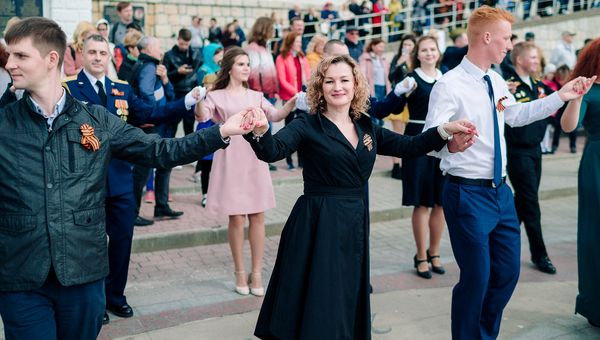 Танцевальный флешмоб За Победу танцуй до победного! в Севастополе