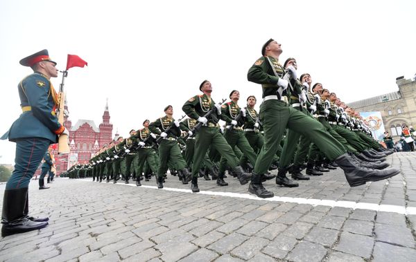 Военнослужащих парадных расчетов на военном параде, посвященном 74-й годовщине Победы в Великой Отечественной войне Военнослужащих парадных расчетов на военном параде, посвященном 74-й годовщине Победы в Великой Отечественной войне