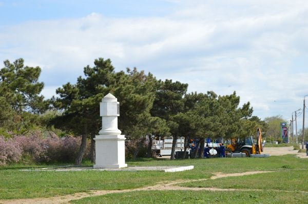  В Севастополе начались работы по благоустройству парка Учкуевка 