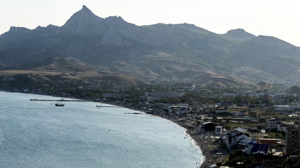 Поселок Коктебель в Крыму