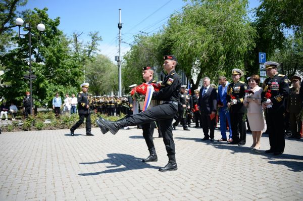 В Севастополе проходят торжественные мероприятия, посвященные 236 годовщине основания Черноморского флота В Севастополе проходят торжественные мероприятия, посвященные 236 годовщине основания Черноморского флота