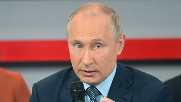 Президент РФ В. Путин посетил медиафорум ОНФ Правда и справедливость