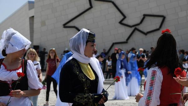 Траурные мероприятия  на территории мемориального комплекса Сюрень в Бахчисарайском районе