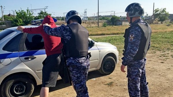 Задержание в Евпатории местного жителя, который подозревается в ранее знакомого во время бытового конфликта