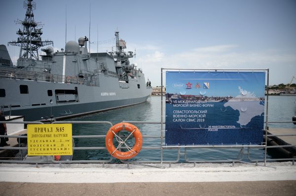 Военно-морской салон в Севастополе. Фрегат Адмирал Макаров