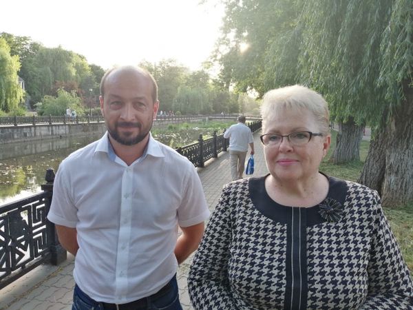 Глава администрации Симферополя Наталья Маленко и гендиректор компании-подрядчика реконструкции набережной реки Салгир Игорь Анацкий Глава администрации Симферополя Наталья Маленко и гендиректор компании-подрядчика реконструкции набережной реки Салгир Игорь Анацкий