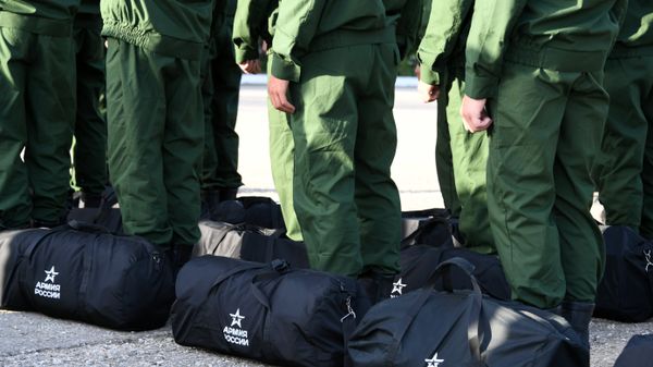 Отправка призывников из Крыма на службу в армию