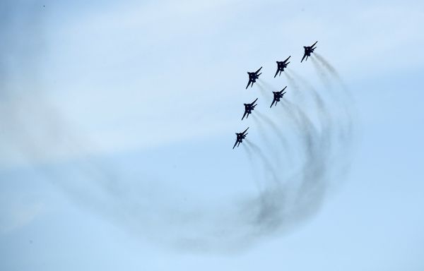 Пилотажная группа Стрижи на МиГ-29 на шоу Авиамикс, которое проходило в рамках всероссийского этапа конкурса Авиадартс-2019 Пилотажная группа Стрижи на МиГ-29 на шоу Авиамикс, которое проходило в рамках всероссийского этапа конкурса Авиадартс-2019