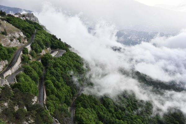 Дорога на горе Ай-Петри в Крыму