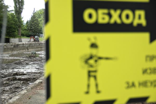 Капитальный ремонт набережной Салгира в Симферополе Капитальный ремонт набережной Салгира в Симферополе